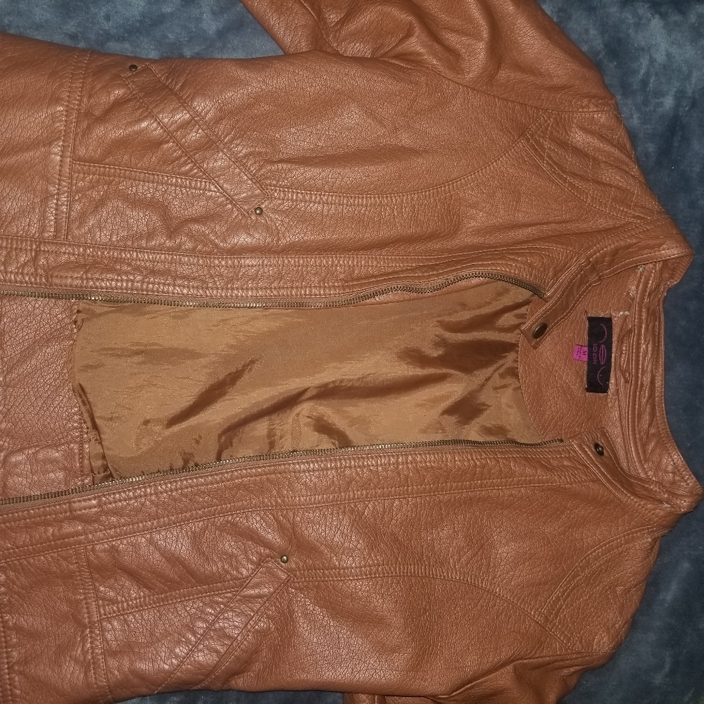 Jacket - Picture 3 of 3